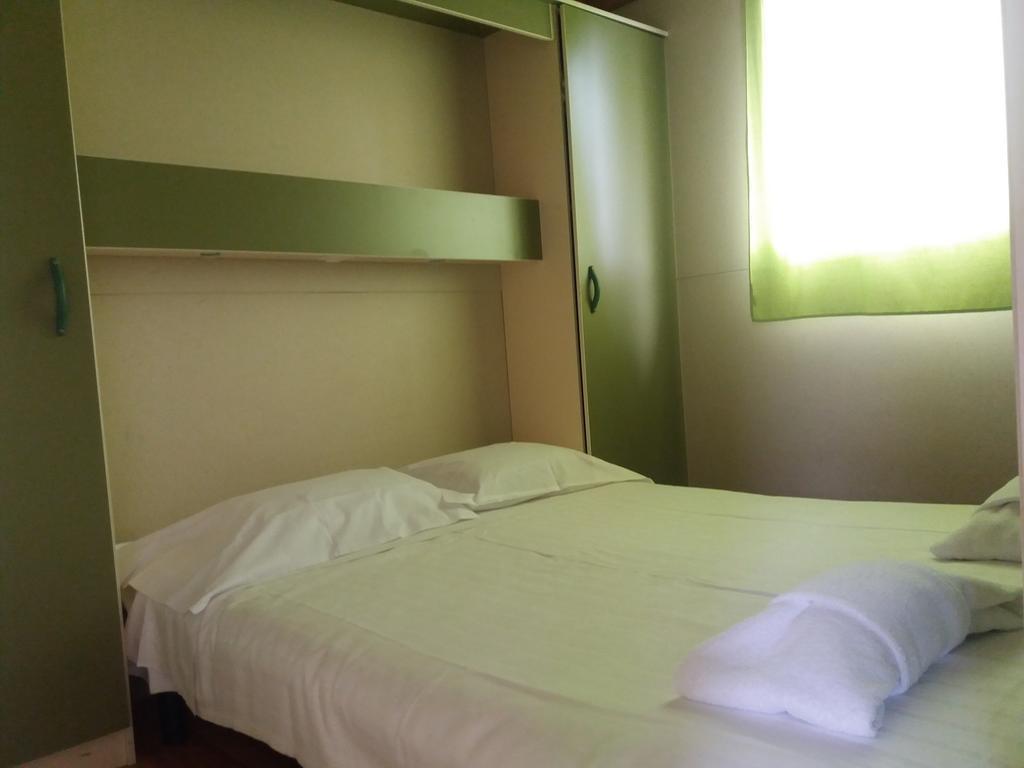 Coimbra Camping & Bungalows Δωμάτιο φωτογραφία